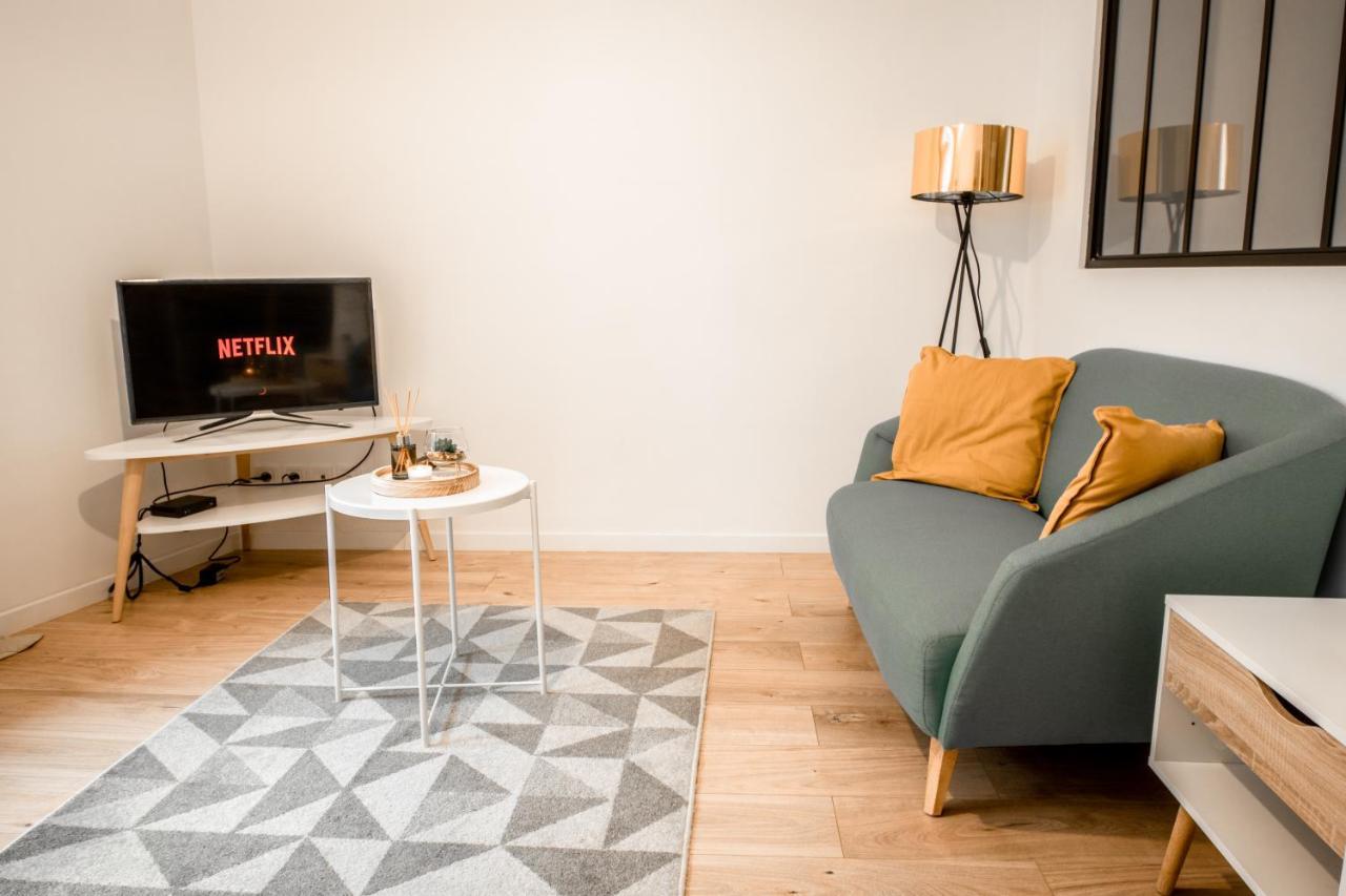 Апартаменты Charmant F2 Hyper Centre De Мелён Экстерьер фото